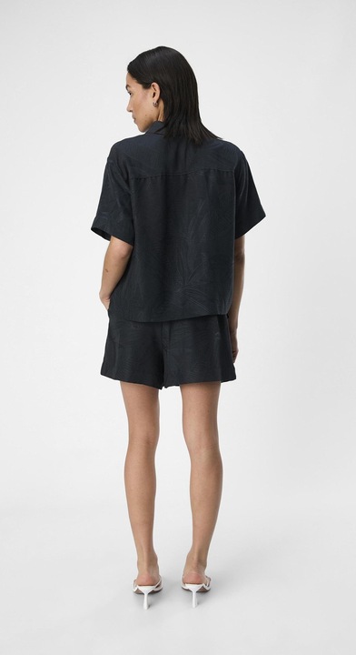 Actual product image Object Textured shorts (38)