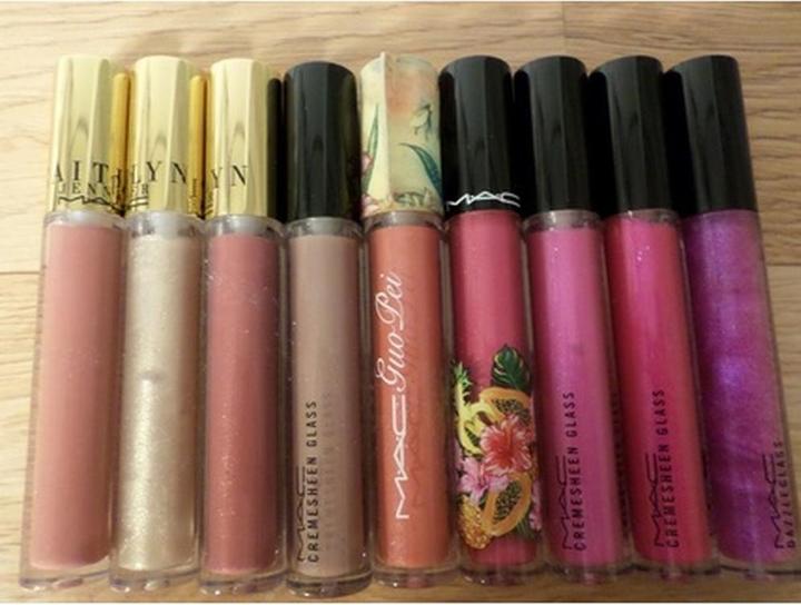 Produktbild MAC Cosmetics Love Me Liquid Lipcolour (My Lips Are Insured)