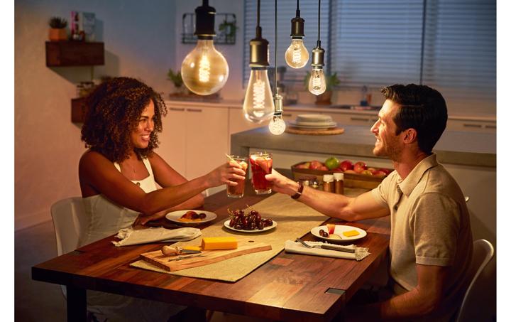 Productafbeelding Philips Hue Hue Reus BT (E27, 7 W, 550 lm, 1 x, G)