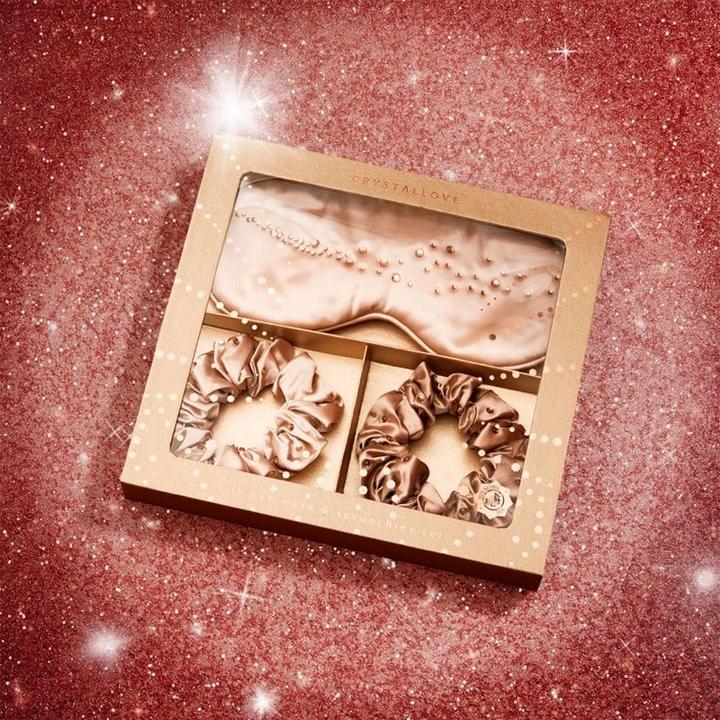 Immagine prodotto Crystallove Set di mascherina per gli occhi e scrunchies in seta dorata - Materiale in seta, colore dorato,