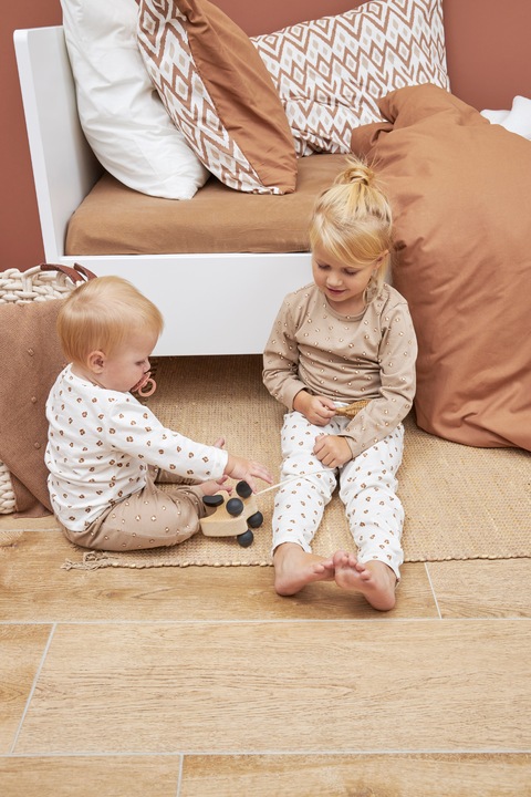 Actual product image Meyco pyjamas mini panther sand mt 98/104 (104)