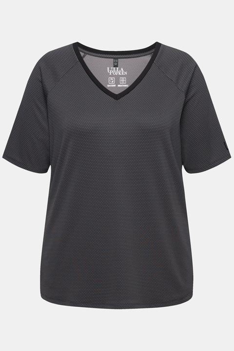 Actual product image Ulla Popken Quick Drying Short Sleeve V-Neck Tee (62)