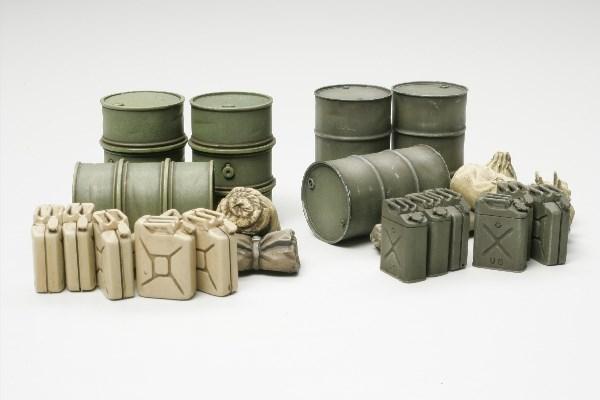 Actual product image Tamiya Jerry Can Set