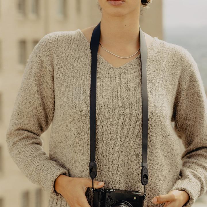 Actual product image Peak Design Leather Camera Strap Standard (Neck belt)