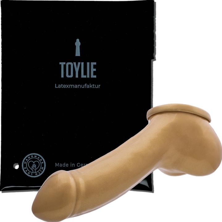 Toylie Adam 5.5