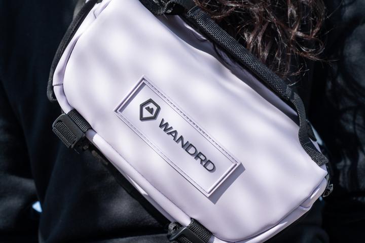Image du produit Wandrd ROGUE Sling, Uyuni Purple, 3 Liter (Sac à bandoulière pour appareil photo, 3 l)