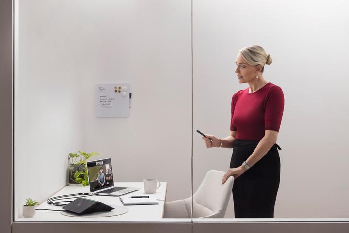 Actual product image HP Presence Small Space Solution Plus AI Camera with Microsoft Teams Rooms - Mini bureaumodel - Core i5