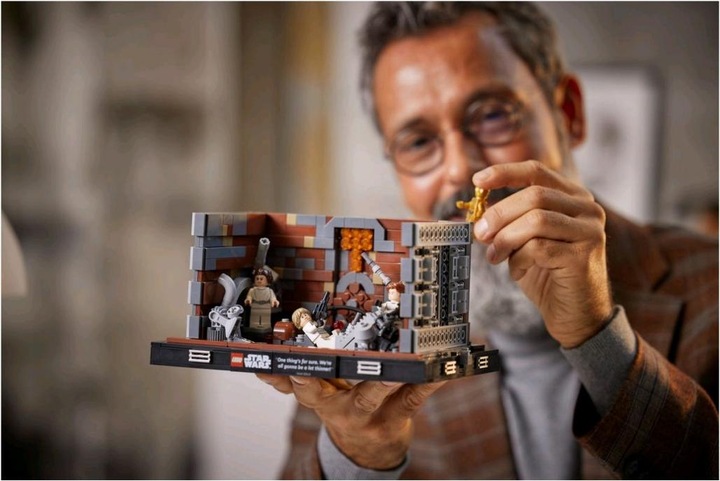 Actual product image LEGO Death Star trash compactor - diorama (75339, LEGO Star Wars)