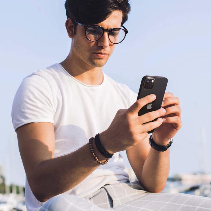 Actual product image Spigen Optik.Tr Camera iPhone 14/14 Plus Lens 2szt./2pcs przezroczysty/crystal clear AGL05229 (2 Piece, Apple iPhone 14, Apple iPhone 14 Plus)