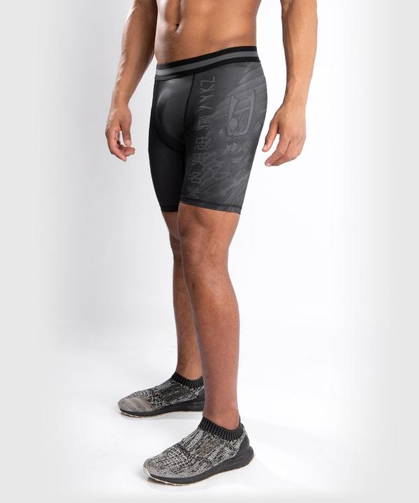 Produktbild Venum YKZ21 Vale Tudo Shorts – Black/Black (L)