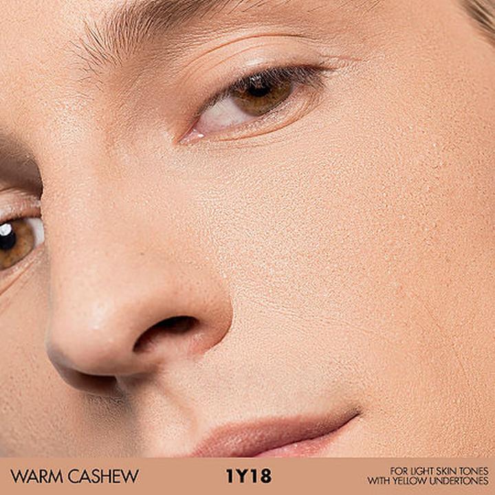 Actual product image Make Up For Ever HD Skin Undetectable Stay-True Foundation (1Y18 Warm Cashew)