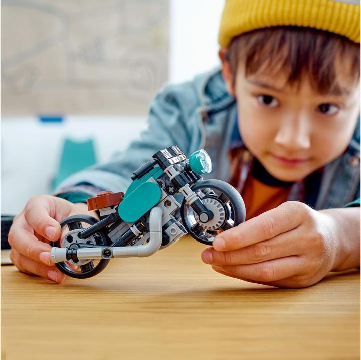 Actual product image LEGO Vintage motorbike (31135, LEGO Creator 3-in-1)