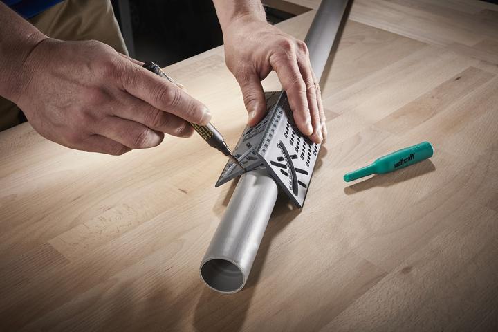 Actual product image wolfcraft 1 3D mitre bracket loose