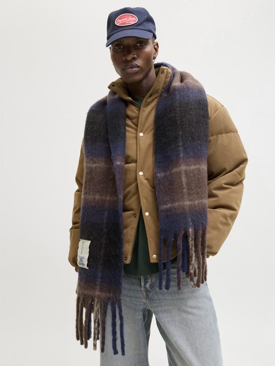 Actual product image Jack & Jones Jacnorrebro Chunky Scarf Ln