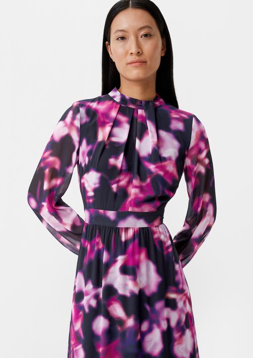 Produktbild Comma Kleid Gemustertes Chiffonkleid mit Drapierung (34)