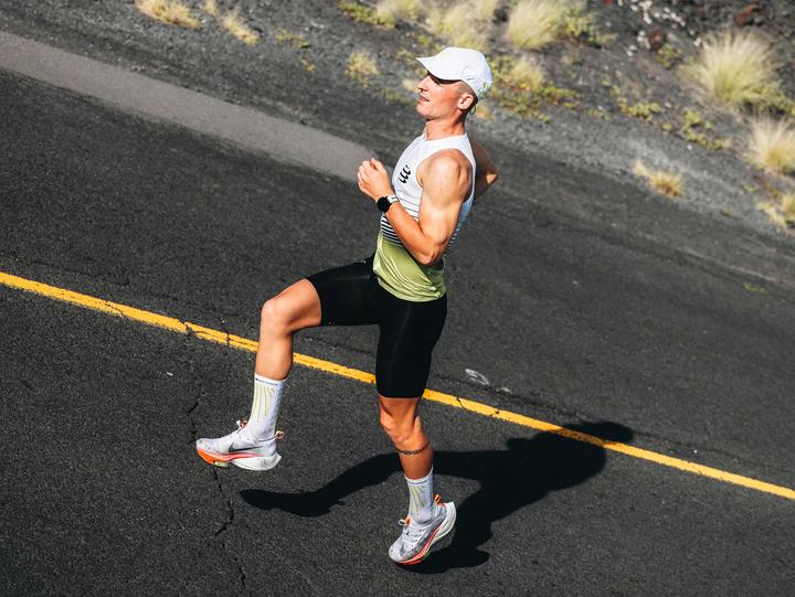 Actual product image Compressport Tri Postural Aero Tank Top M (M)
