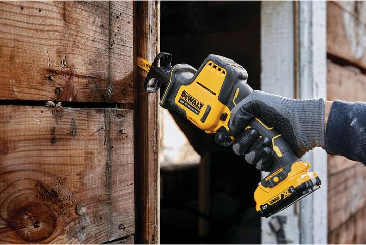 Actual product image DeWalt DCS312NT reciprocating saw 2800 SPM