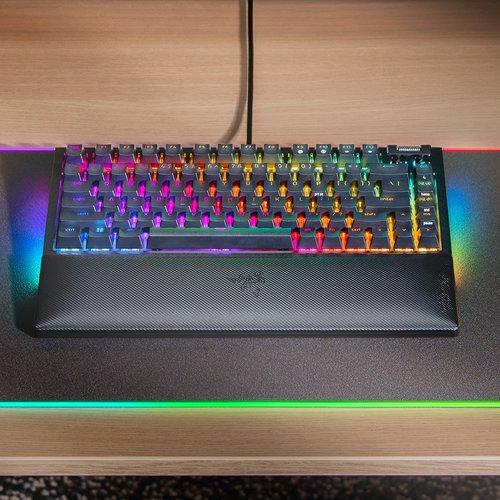 Actual product image Razer BlackWidow V4 (US, Cable)