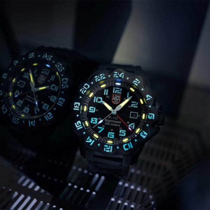 Actual product image Luminox F-117 Nighthawk (Swiss made, Analogue wristwatch, Diving watch, 44 mm)