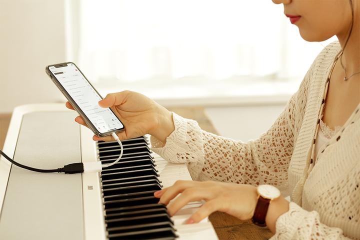 Actual product image Korg B2 (88 Keys)