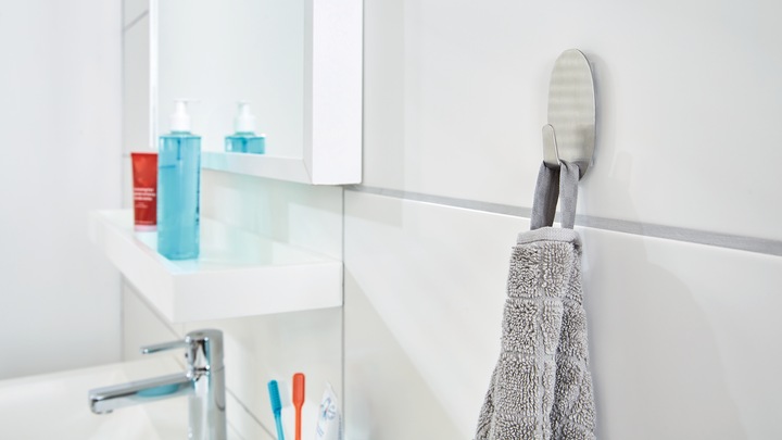Actual product image tesa Metal hook LARGE