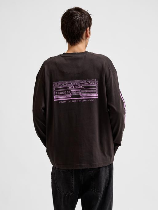 Actual product image hummel hmlLOOSE T-SHIRT L/S SW STADIUM (L)
