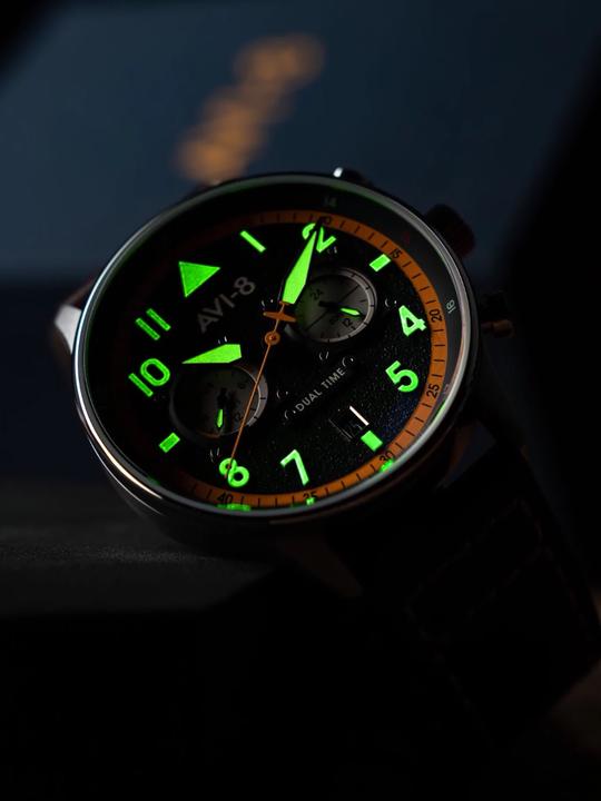 Produktbild AVI-8 AV-4088-07 Hawker Hurricane Dual-Time (Fliegeruhr)