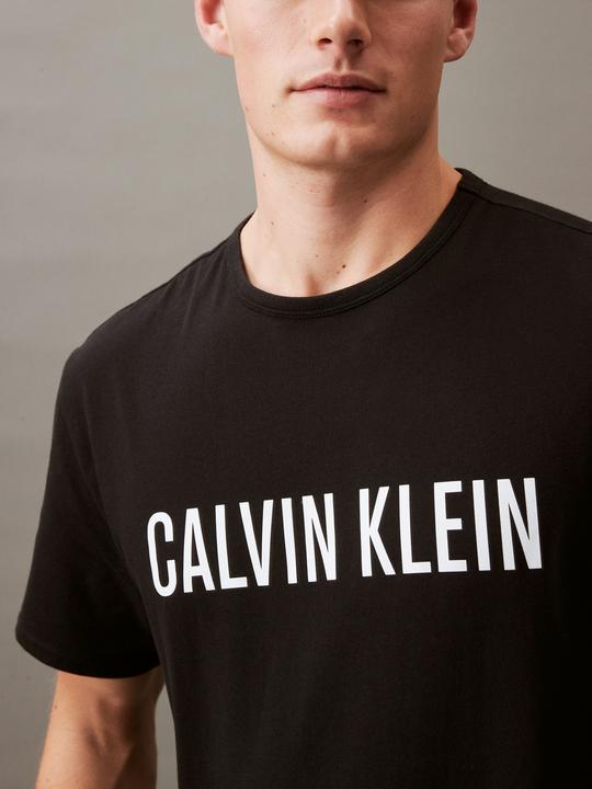 Actual product image Calvin Klein S/S Crew Neck (M)