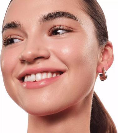 Actual product image essence FOUNDATION stick (141)