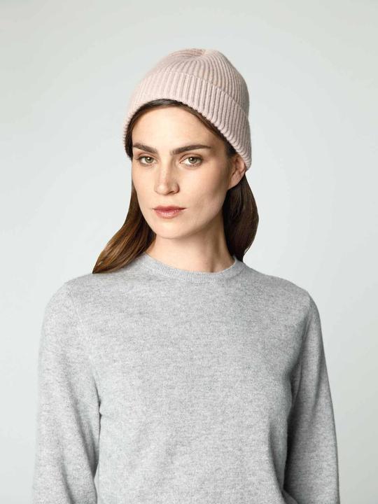 Actual product image Furnari Knitted 100% Cashmere Hat - Ascherose