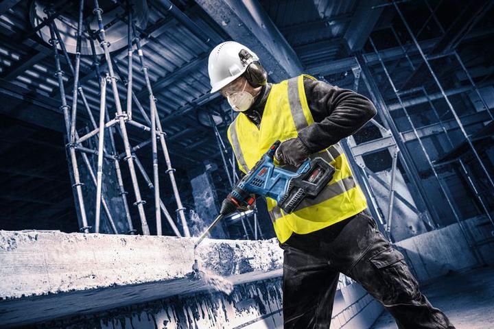 Produktbild Bosch Hausgeräte Akku-Bohrhammer mit SDS plus EXBH18V-32F