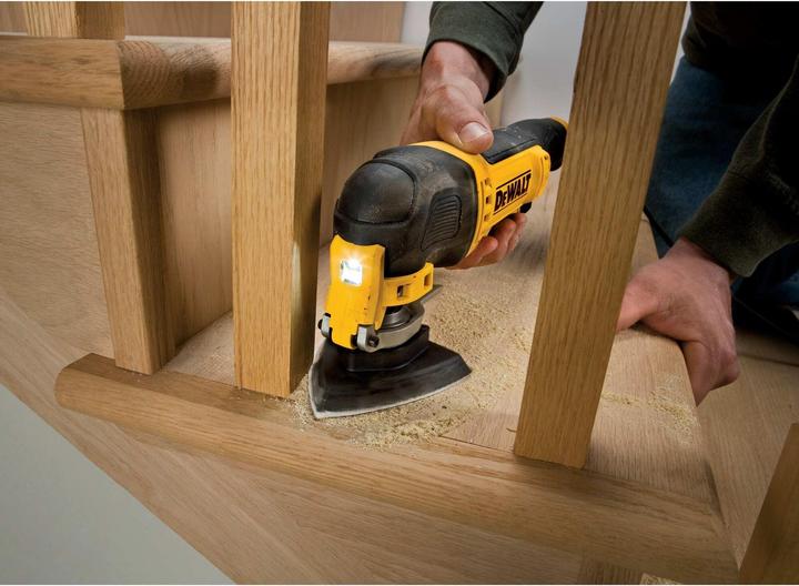 Actual product image DeWalt Triangular sandpaper Klettfix (180)