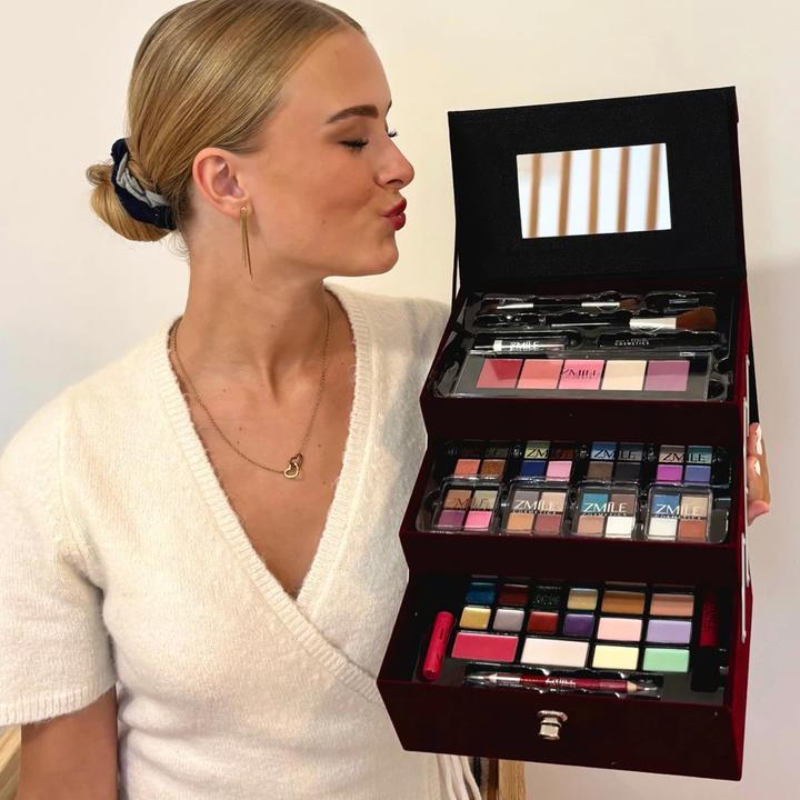 Actual product image Zmile Cosmetics Beauty Case Velvety