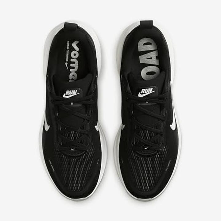 Actual product image Nike Vomero 18 (45)