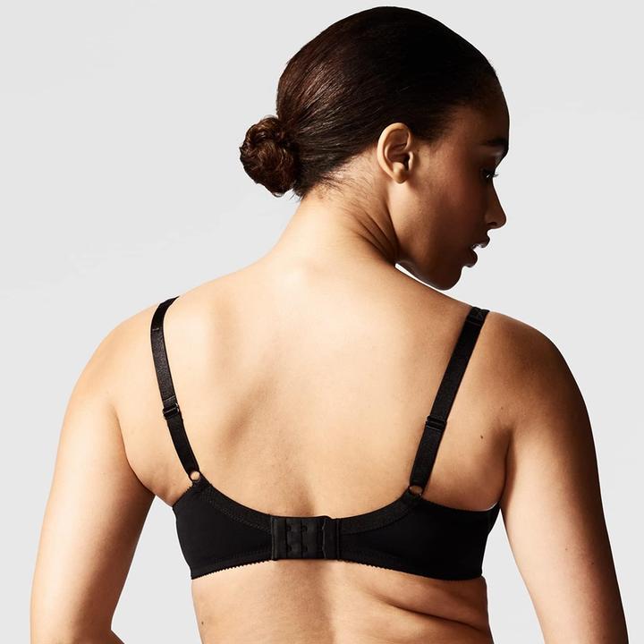 Actual product image Chantelle Basic onzichtbare gladde beha voor dames, Zwart, 75D (Single pack, 75 D)