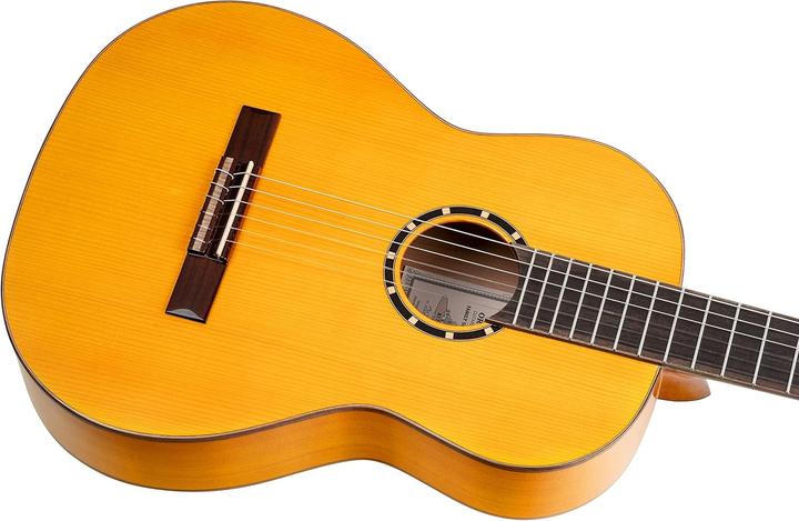 Image du produit Ortega Family Series Pro R170F Guitar klassieke gitaar met gigbag (Guitare classique, Plafond en bois massif)