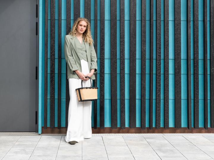 Actual product image reisenthel carrybag XS frame raffia black