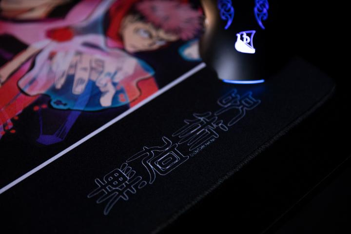 Actual product image Konix Jujutsu Kaisen Mouse Pad (M)