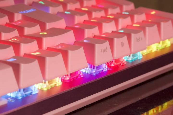 Productafbeelding Glorious GMMK 2 Full-Size Toetsenbord - Vossen Schakelaars, DE-Layout (DE, Bedraad)