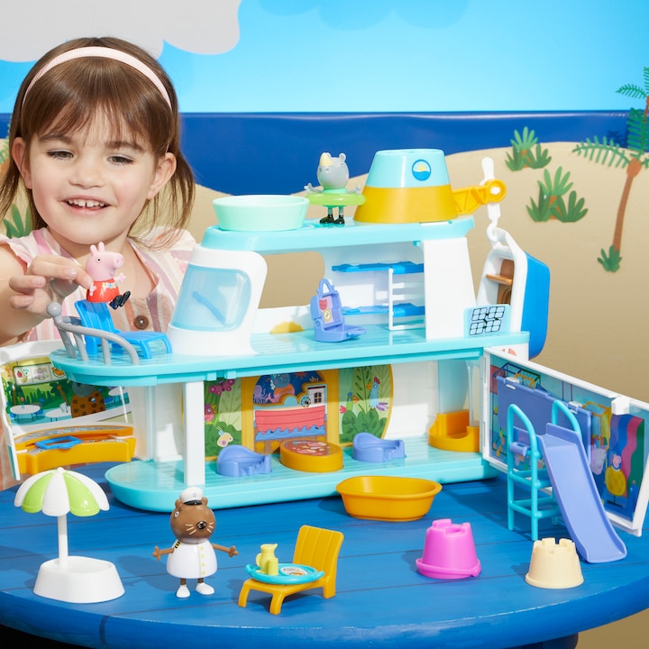 Actual product image Hasbro Peppa's cruise ship