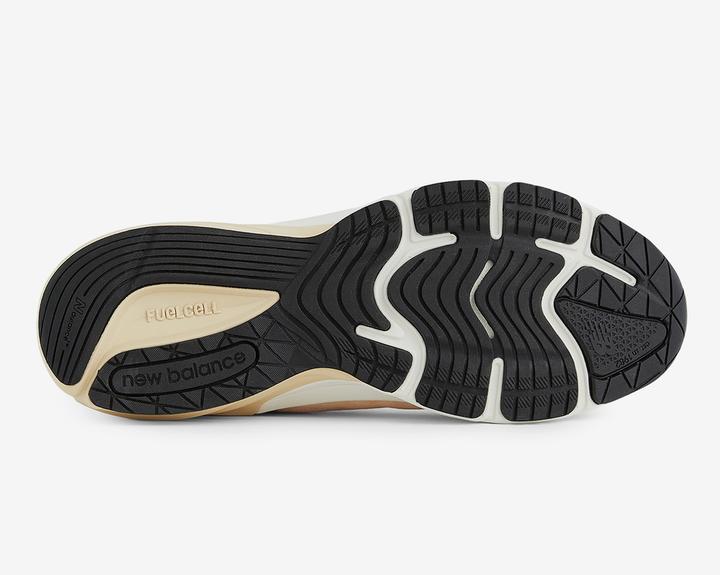 Produktbild New Balance U990VR6 (43)