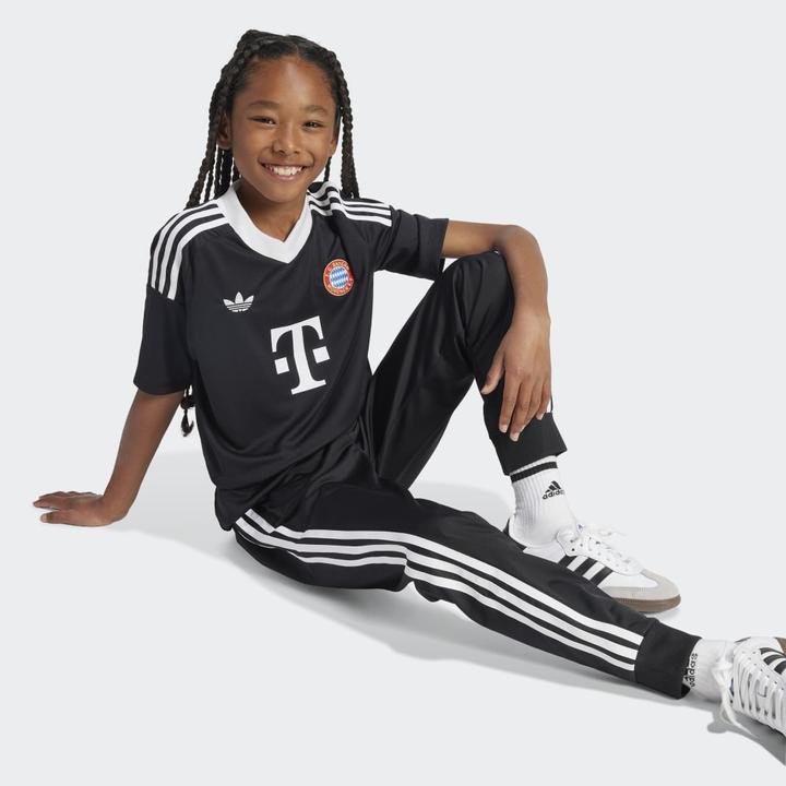 Image du produit adidas FC Bayern Munich Troisième Maillot de gardien de but enfant (128)