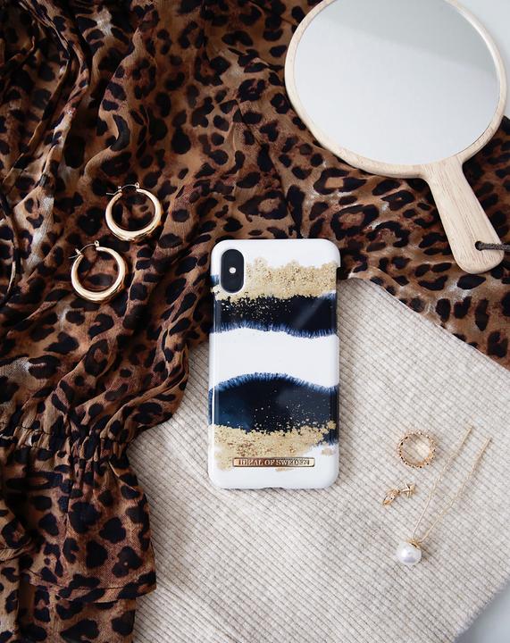 Produktbild iDeal Of Sweden Gleaming Licorice (Apple iPhone 11)