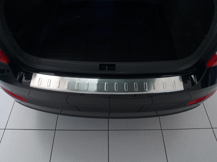 Image du produit Avisa Protection du seuil de chargement en acier inoxydable pour Skoda Octavia Limousine de 2013 à 2020 (Arrière)