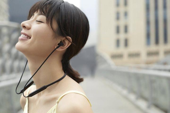 Actual product image Huawei FreeLace CM70-C (18 h, Wireless)