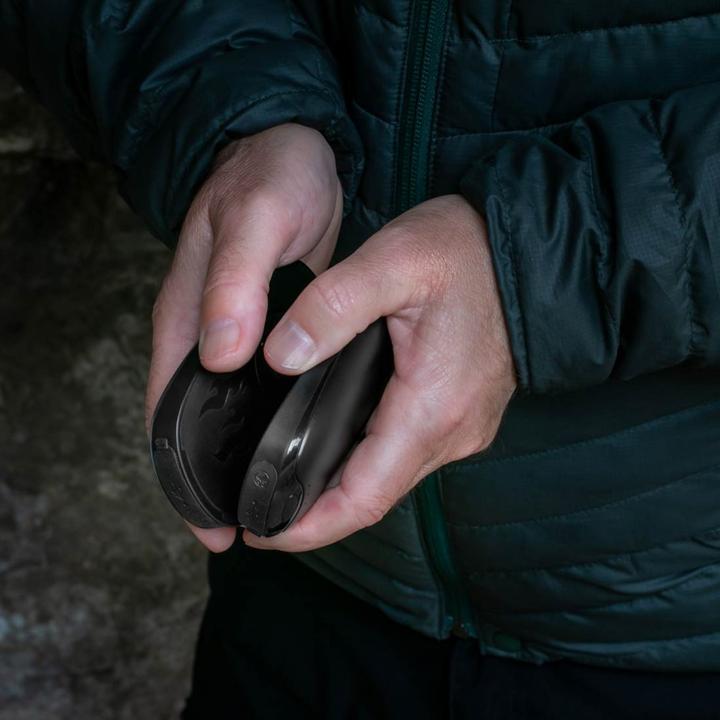 Productafbeelding Lifesystems Oplaadbare Dual Palm Handwarmer, USB & USB C poorten