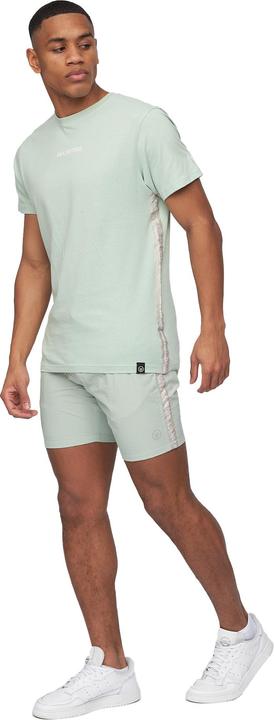 Actual product image Duck and Cover Gathport shorts (XL)