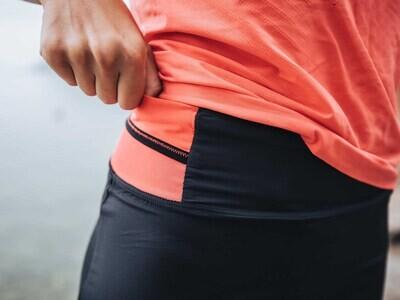 Actual product image Compressport Performance Overshort Woman (S)