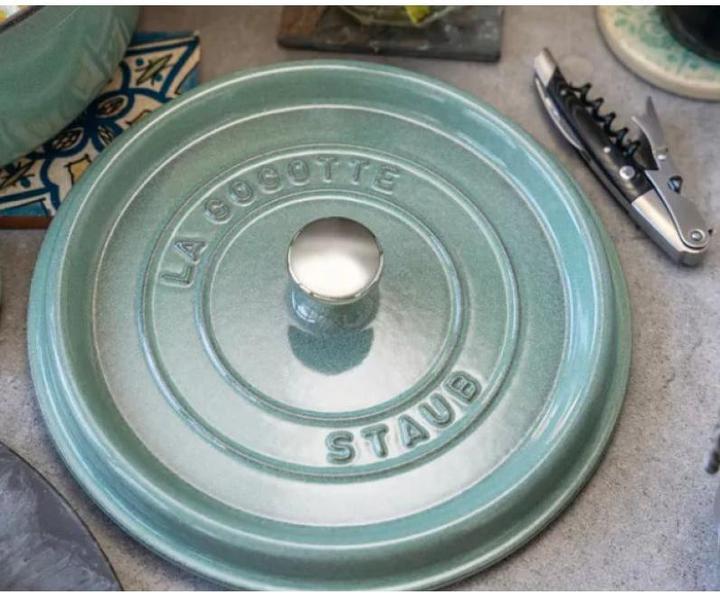 Actual product image Staub Cocotte (Casserole + stew pot, Cast iron, 28 x 18.20 cm)