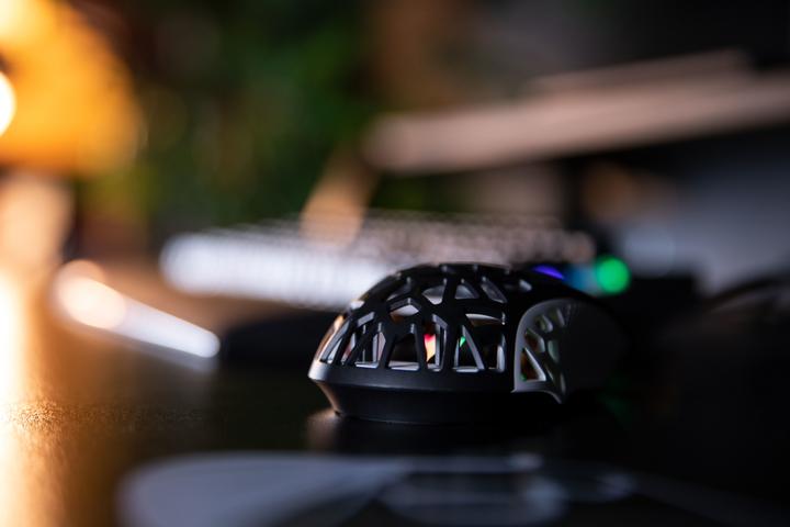 Actual product image Konix Souris Ultra Light - Magic The Gathering (Cable)